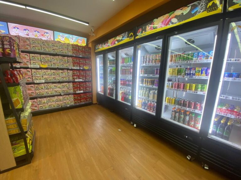 Chillers and wall shelving